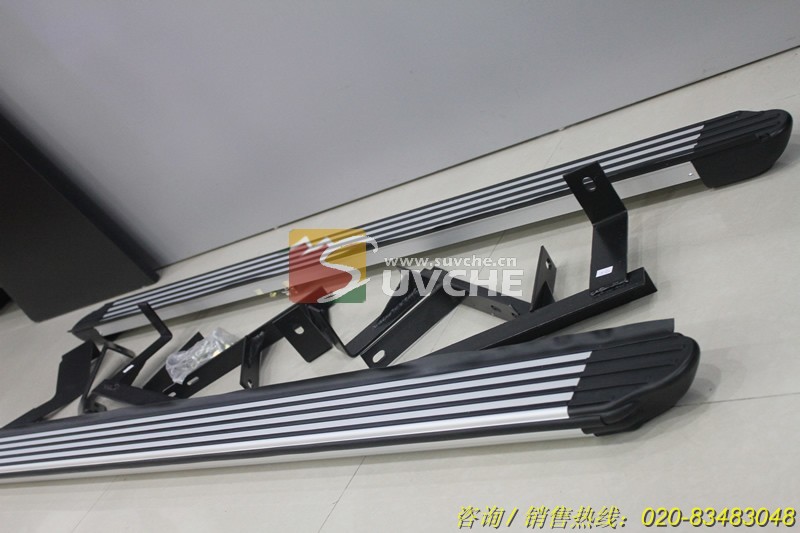 比亚迪S6胶条款踏板