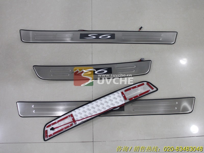 比亚迪S6LED门槛条/蓝灯