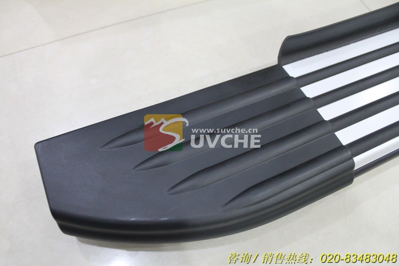 比亚迪S6卡宴款踏板