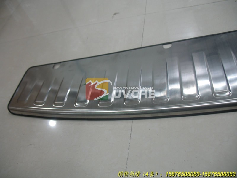 ����RAV4���ߺ󻤰�