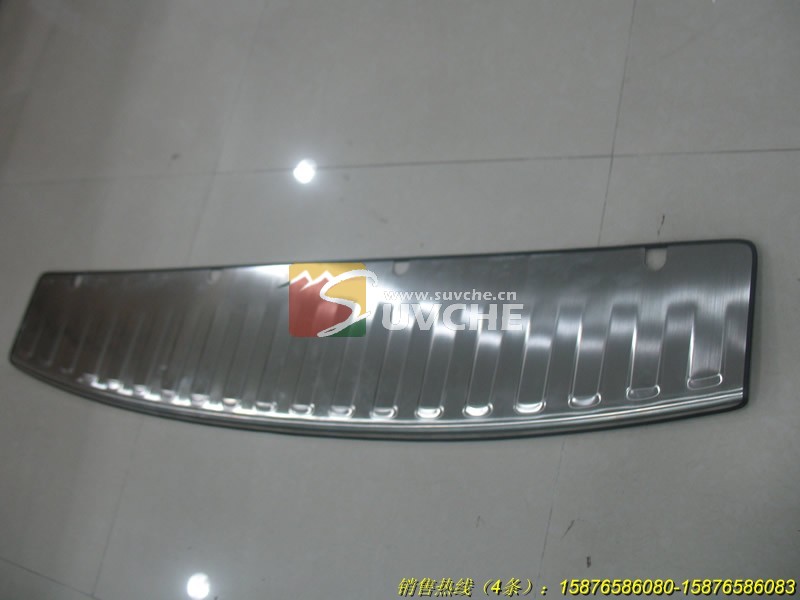 ����RAV4���ߺ󻤰�