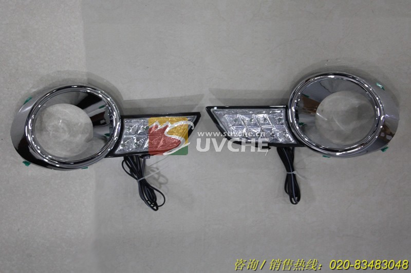 ���ﺺ�����LEDǰ������