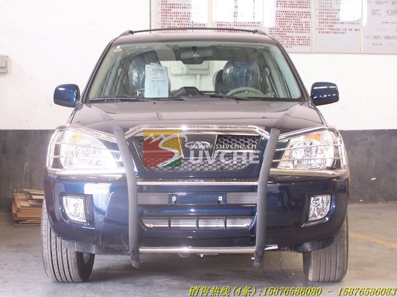 奇瑞瑞虎改装图片:瑞虎前保险杠护灯款